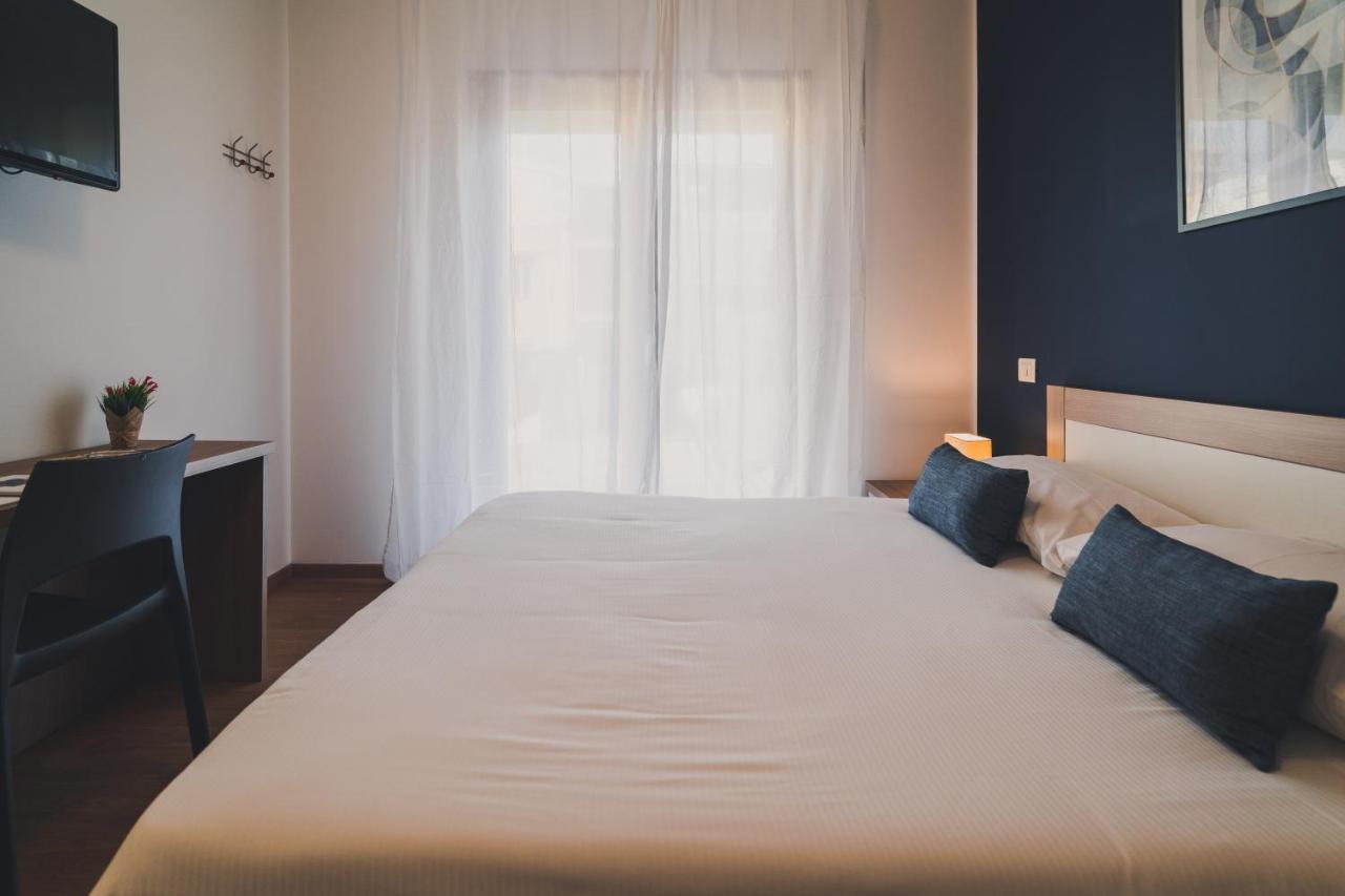 Trip Room & Breakfast เรจโจ ดี คาลาเบีย ภายนอก รูปภาพ