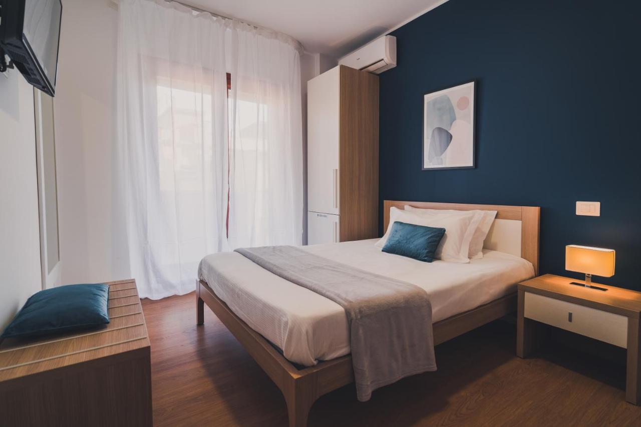 Trip Room & Breakfast เรจโจ ดี คาลาเบีย ภายนอก รูปภาพ