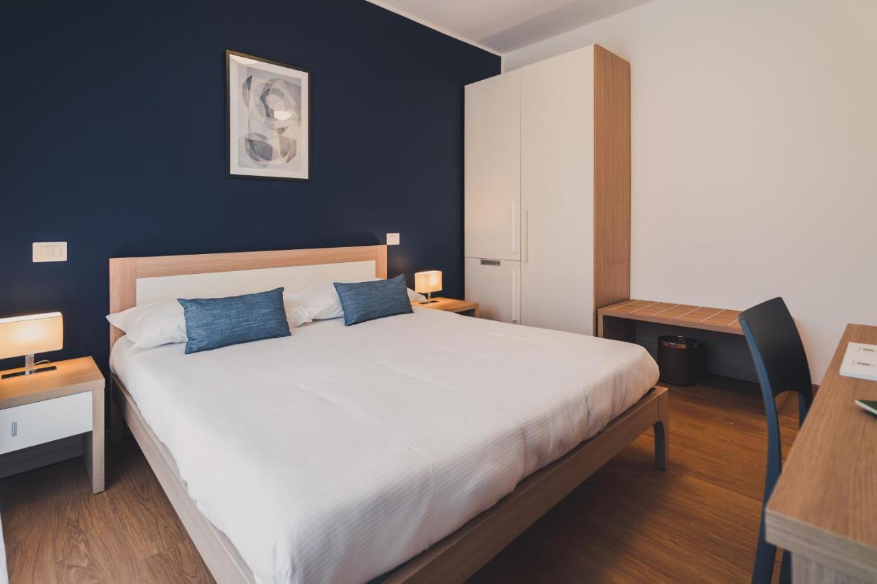 Trip Room & Breakfast เรจโจ ดี คาลาเบีย ภายนอก รูปภาพ