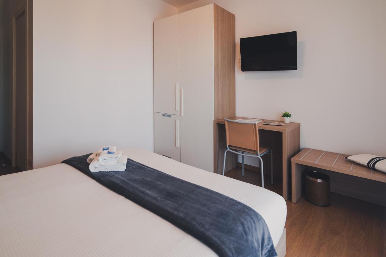 Trip Room & Breakfast เรจโจ ดี คาลาเบีย ภายนอก รูปภาพ